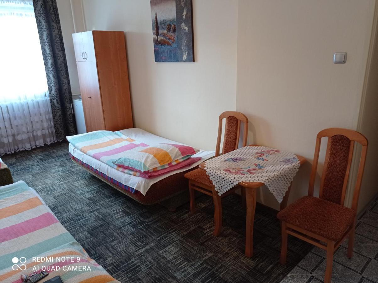 Wynajem Kwater Anusia Ustronie Morskie Bagian luar foto